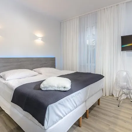 Rosa - 200m Od Morza 米兹多洛杰